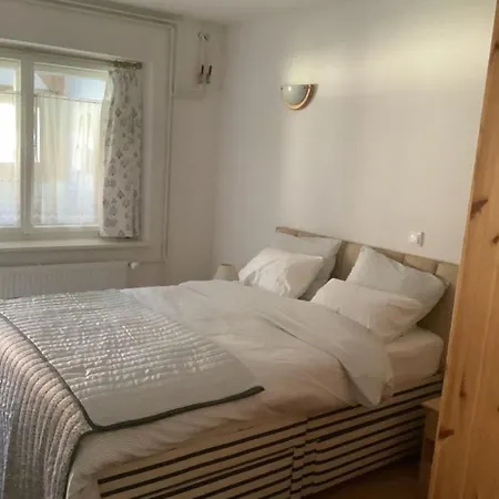 The 1882 Old House Vodnikova Сasa de vacaciones