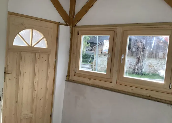 The 1882 Old House Vodnikova Ferienhaus *